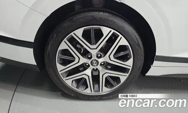 Hyundai Grandeur GN7 — Фото автомобиля 5