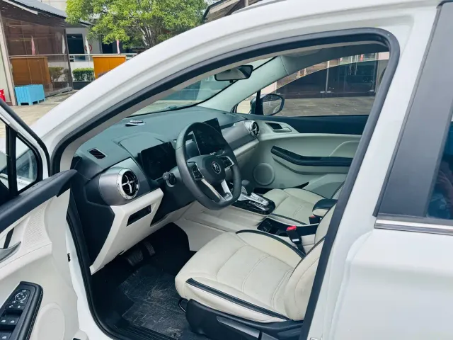 BYD Yuan Pro — Фото автомобиля 7