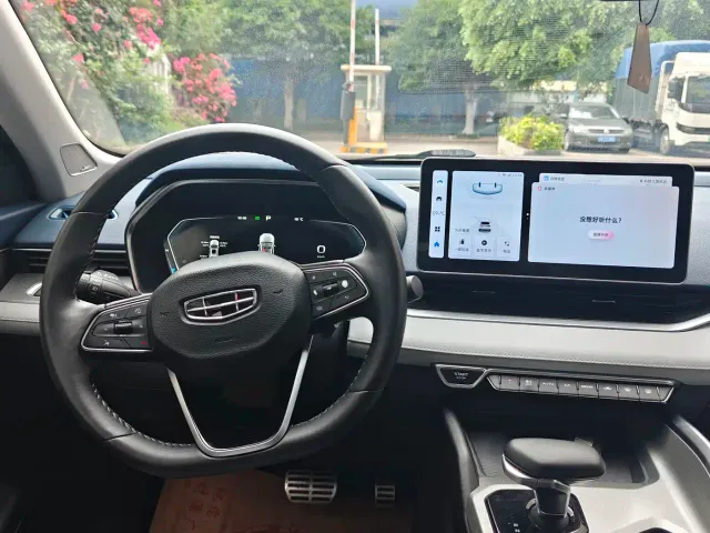 Geely Xingrui — Фото автомобиля 8