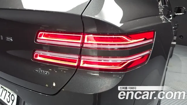 Genesis GV80 — Фото автомобиля 8