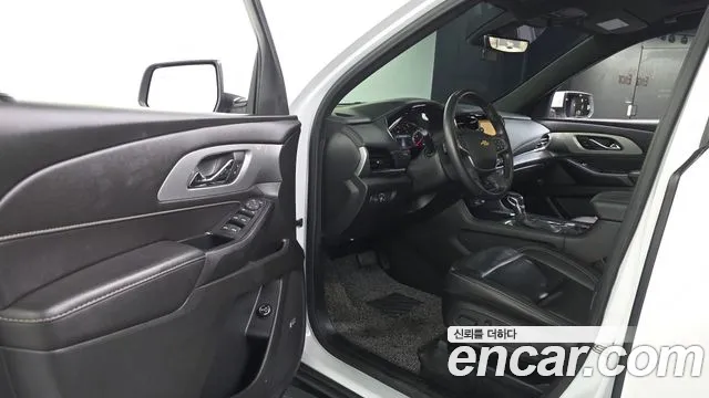 ChevroletGMDaewoo Traverse Traverse 3.6 AWD LT Leather Premium — Фото автомобиля 9