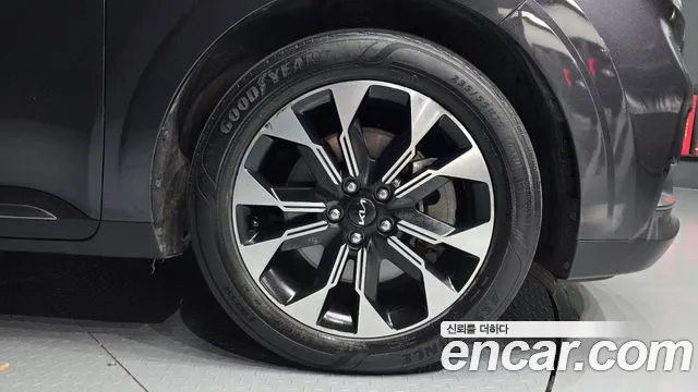 Kia Canival Carnival 4 поколение Бензин 7 мест Noblesse — Фото автомобиля 5
