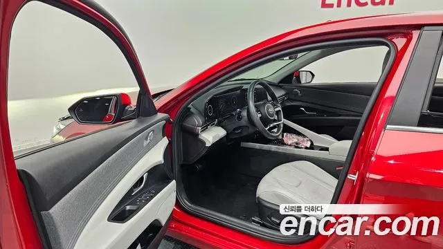 Hyundai AVANTE Avante (CN7) — Фото автомобиля 10