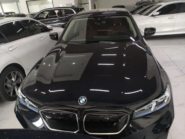 BMW i3 — Фото автомобиля 2