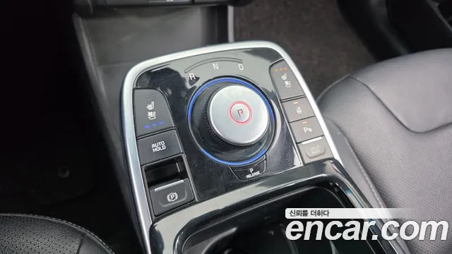 Kia Niro — Фото автомобиля 9