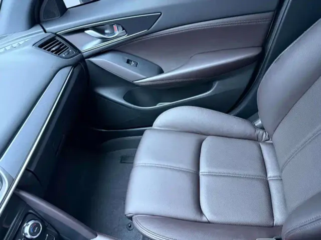 Mazda CX-4 — Фото автомобиля 13