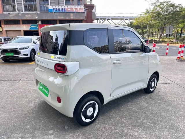 Wuling Hongguang Mini EV — Фото автомобиля 6