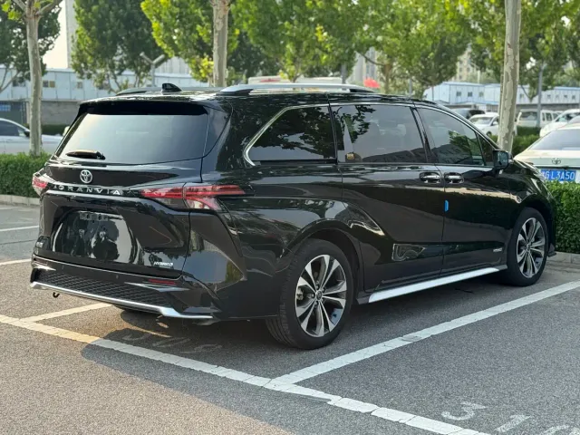 Toyota Granvia — Фото автомобиля 6