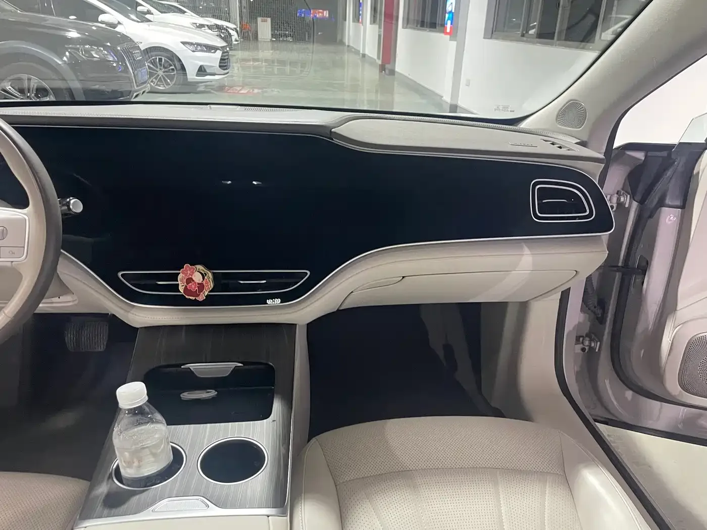 Roewe Rising Auto F7 2023 Performance Pro Edition — Фото автомобиля 14