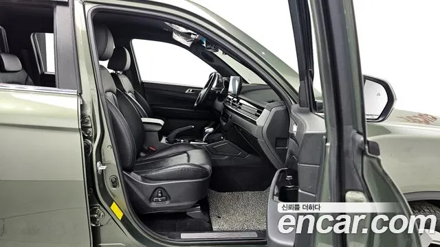 KG_Mobility_Ssangyong Rexton Новый Rexton Sport Khan Дизель 2.2 4WD — Фото автомобиля 16