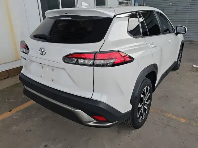 Toyota Frontlander — Фото автомобиля 3