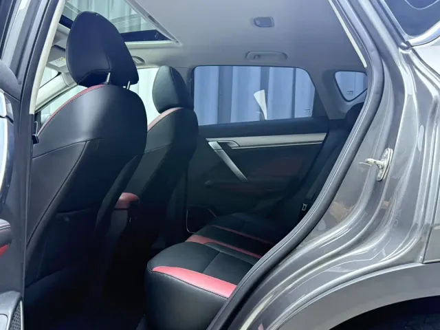 Geely Binyue — Фото автомобиля 18