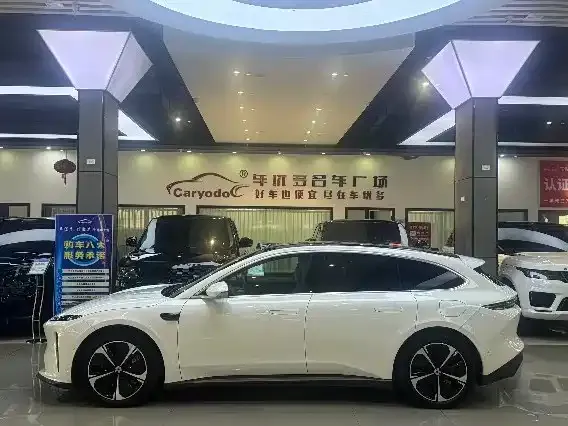 Nio ET5 Touring — Фото автомобиля 8