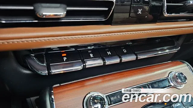Lincoln Aviator Aviator 2 поколение 3.0 Reserve Jet Package AWD — Фото автомобиля 9