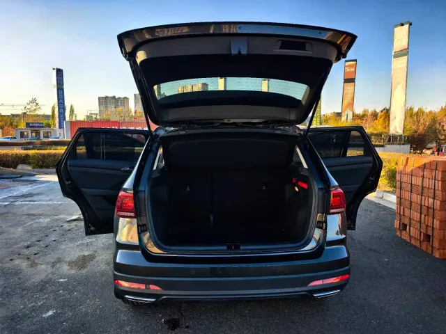 Volkswagen Tharu — Фото автомобиля 20