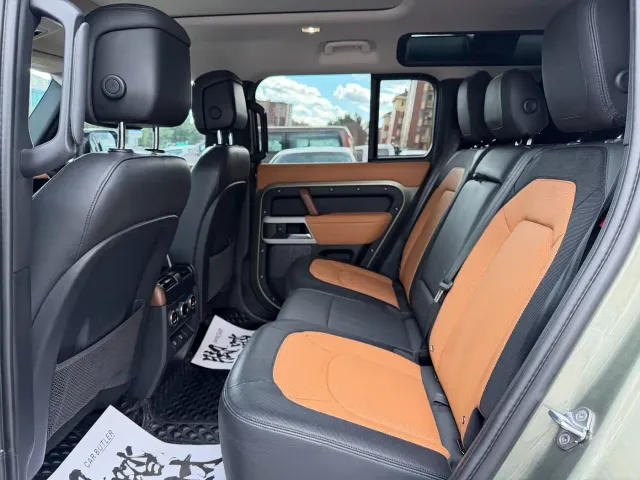 Land Rover Defender — Фото автомобиля 9
