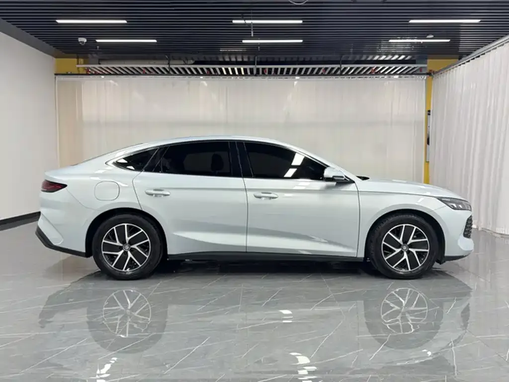 BYD Qin L 2024 DM-i 80KM Superior — Фото автомобиля 7