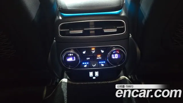 Genesis GV70 2.2 Дизель 2WD — Фото автомобиля 18