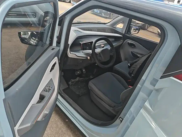 Wuling NanoEV — Фото автомобиля 15