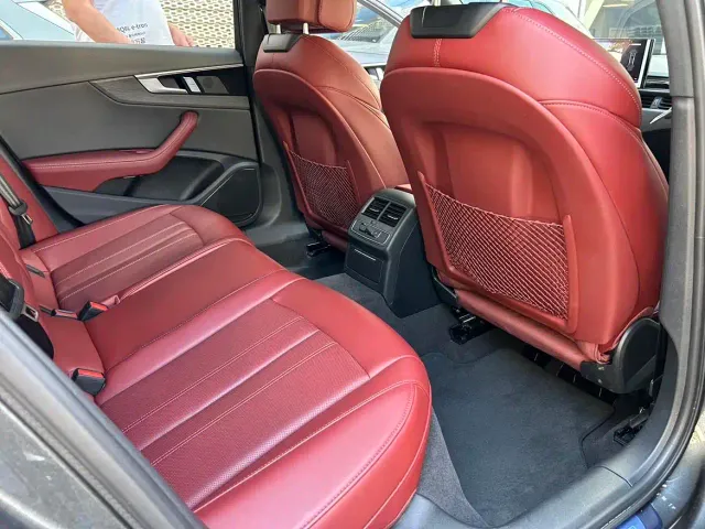 Audi A4L — Фото автомобиля 21