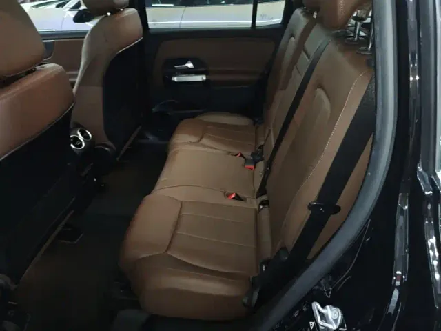 Mercedes-Benz GLB-Class — Фото автомобиля 16