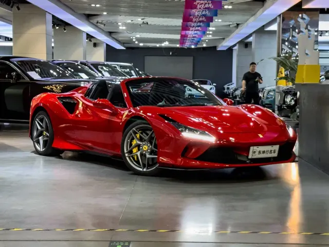 Ferrari F8 — Фото автомобиля 3