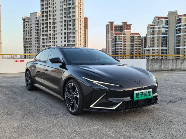IM Motors L7 — Фото автомобиля 3