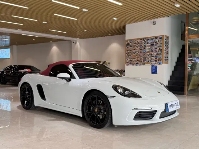 Porsche 718 — Фото автомобиля 3