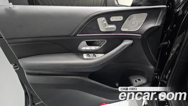 Mercedes-Benz GLE-Class — Фото автомобиля 20