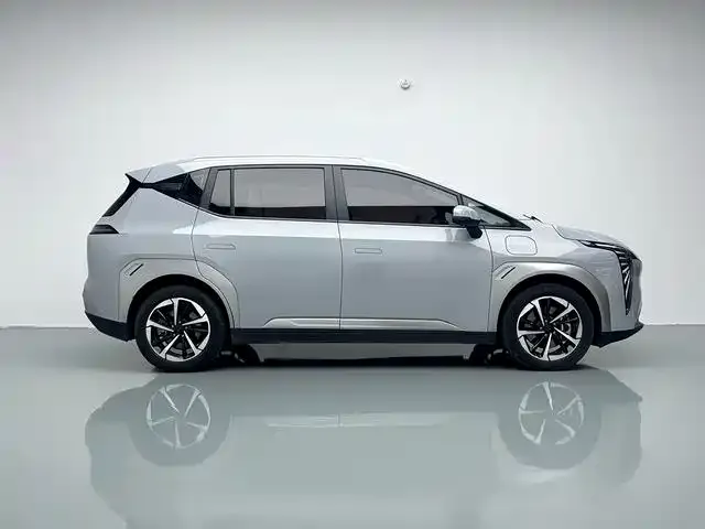 GAC Aion Y — Фото автомобиля 11
