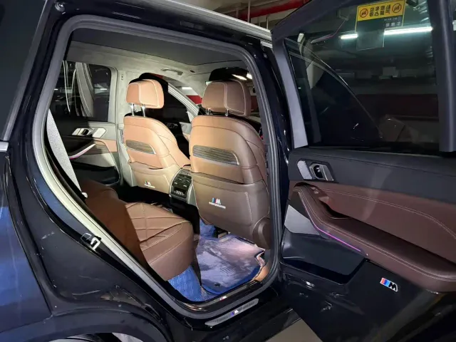 BMW X5 — Фото автомобиля 9