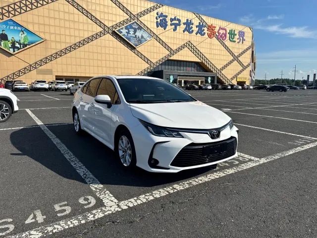 Toyota Corolla — Фото автомобиля 3