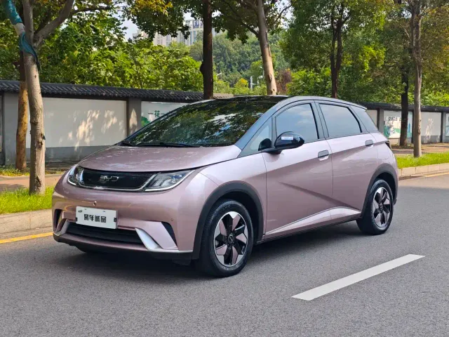 Фотография автомобиля — BYD Dolphin