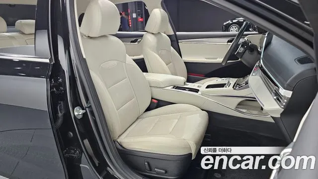 Hyundai Grandeur Grandeur (New) — Фото автомобиля 16
