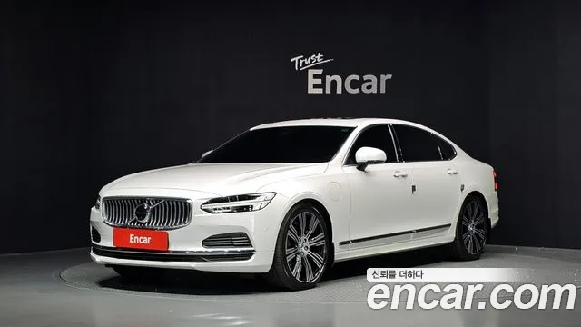 Фотография автомобиля — Volvo S90