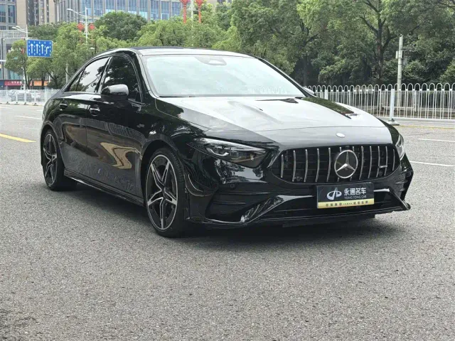 Mercedes-Benz A-Class AMG — Фото автомобиля 3