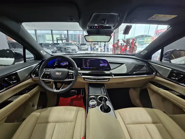 Cadillac XT5 — Фото автомобиля 10