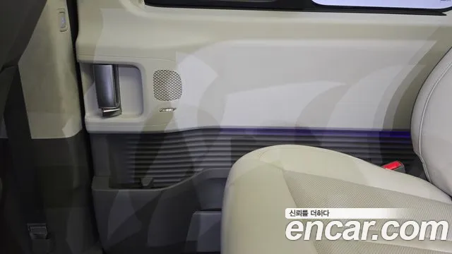 Hyundai Staria Staria 4WD Lounge 9 мест — Фото автомобиля 6