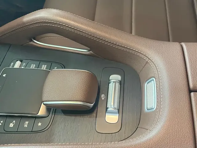 Mercedes-Benz GLE-Class — Фото автомобиля 4