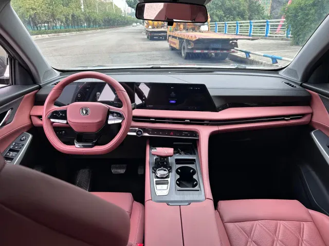 Changan CS75 Plus — Фото автомобиля 8