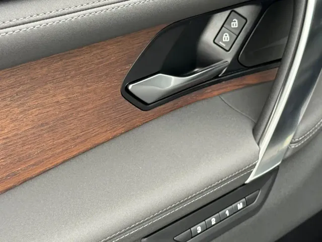 Land Rover Discovery Sport — Фото автомобиля 14