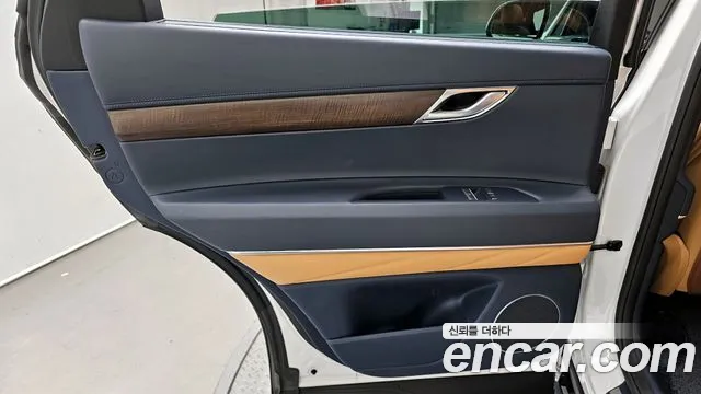 Genesis GV80 2.5T Бензин AWD — Фото автомобиля 25