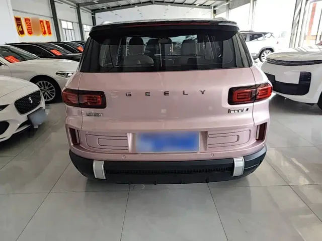 Geely ICON — Фото автомобиля 5