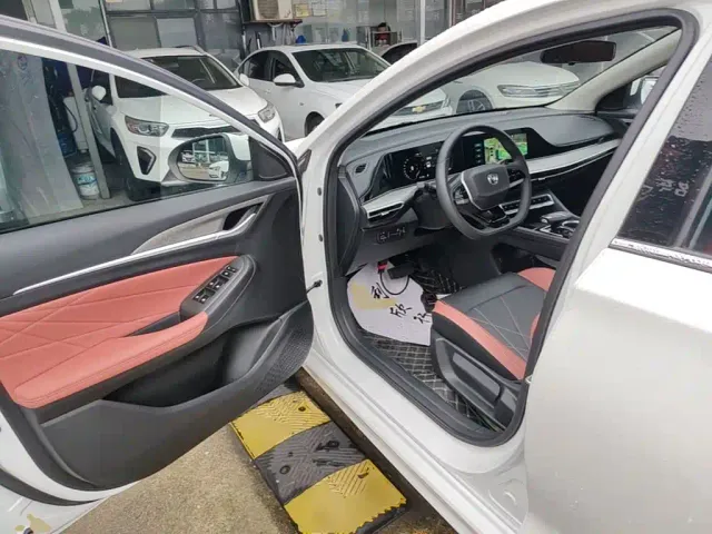 Changan Eado — Фото автомобиля 15