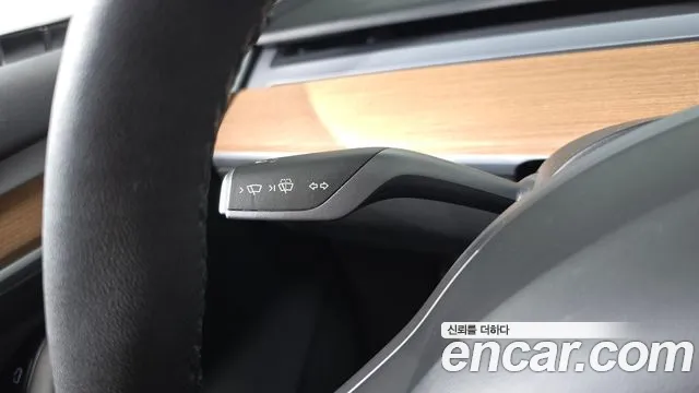 Tesla Model 3 — Фото автомобиля 15