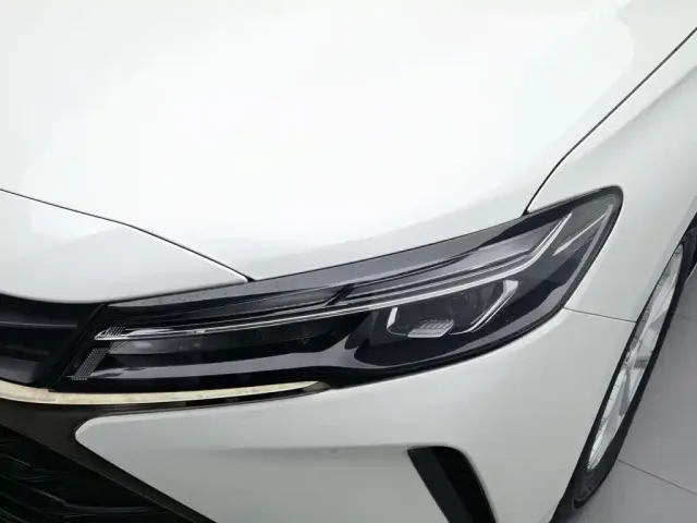 Chevrolet Monza — Фото автомобиля 7
