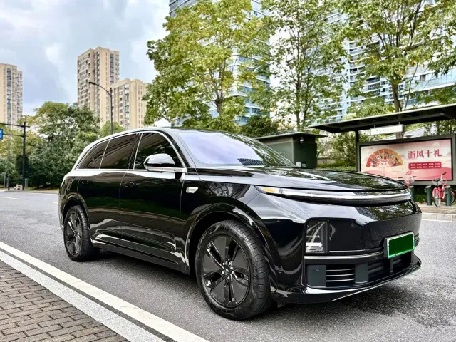 Li Auto L7 — Фото автомобиля 3