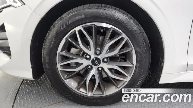 Kia K5 K5 3 поколение 2.0 LPI(Для проката) — Фото автомобиля 5