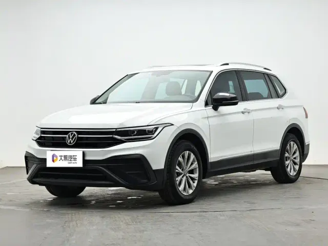 Фотография автомобиля — Volkswagen Tiguan L