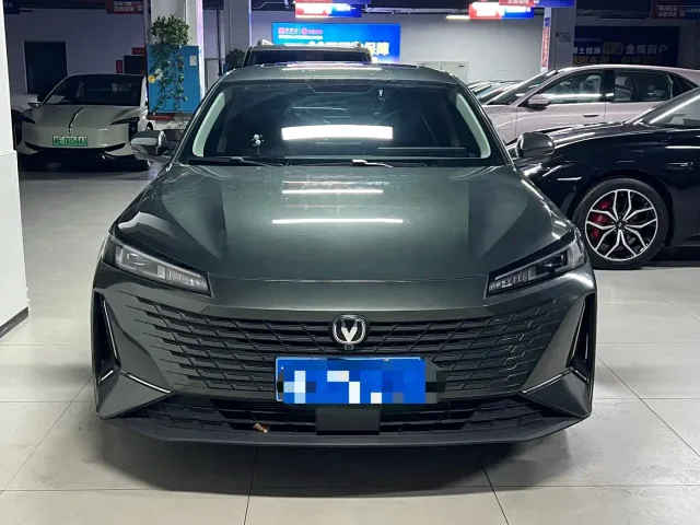 Changan Lamore — Фото автомобиля 2